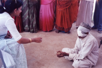 35_medicalcamp2000sm.jpg